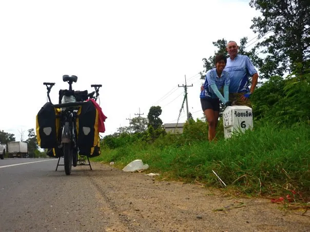 Mueang Kalasin to Mueang Roi Et