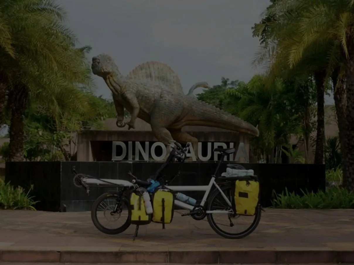 Mueang Sakon Nakhon to Dinosaur Museum