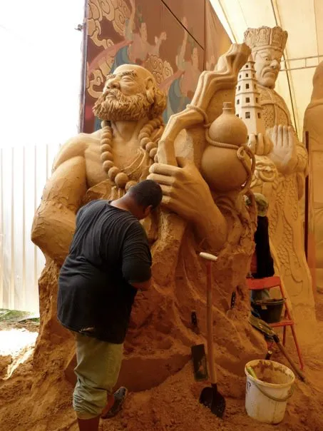 sand sculture 2