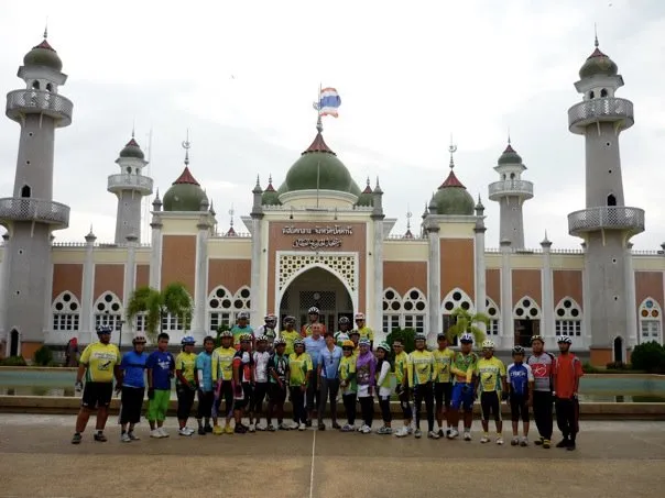 Pattani Cycling Club at the Mosque